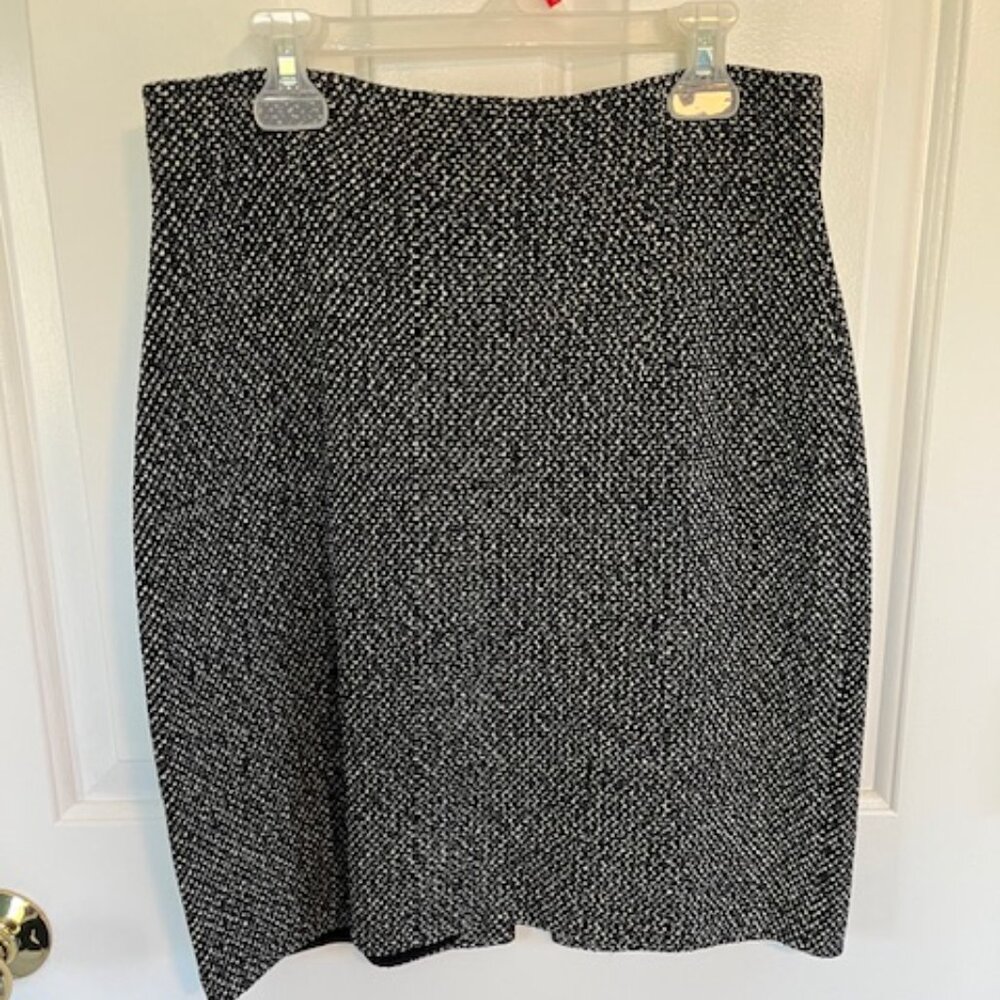 St. John Collection Knit Skirt